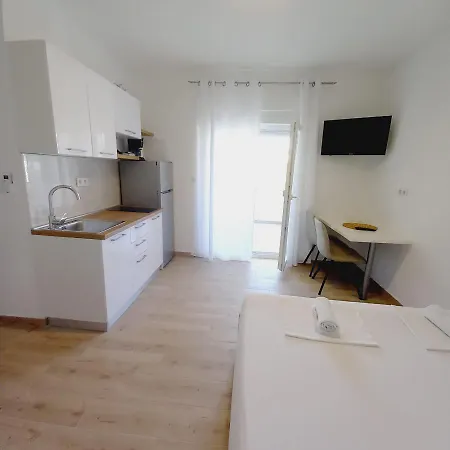 M & L Apartmán Murter